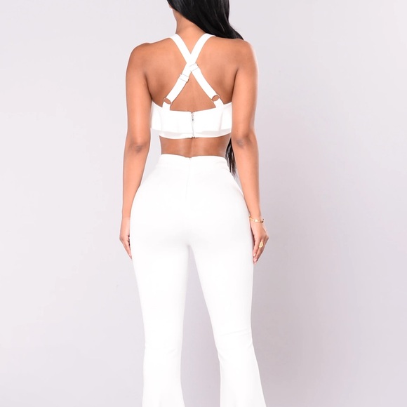 Popping Champagne Ruffle Set - White - Picture 4 of 4